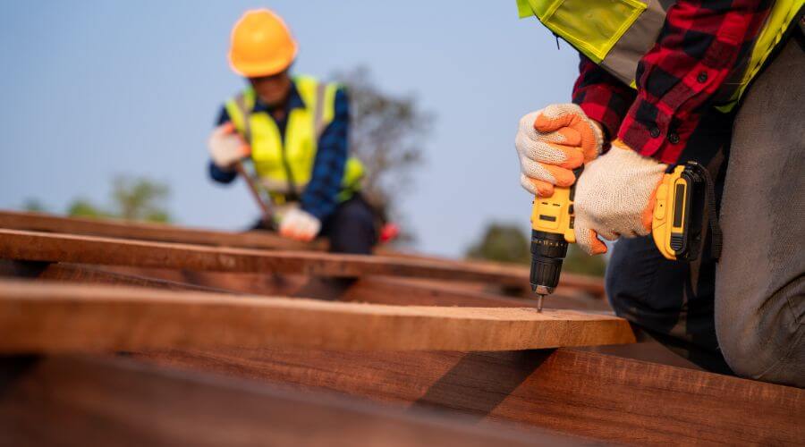Expert top industrial roofings services in Walshville, IL